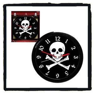 ☠️ Skull & Crossbones ☠️ Jolly Roger Design Wall Clock - 11" Dia. *NEW*